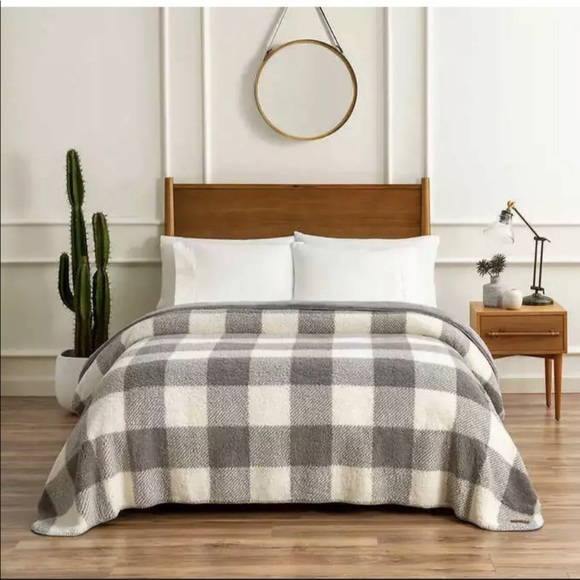Pendleton Bedding Pendleton Sherpa Fleece Blanket King Size Poshmark